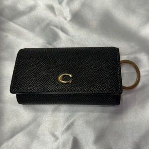 Coach Crossgrain Leather 6 Ring Snap Closure Key Case